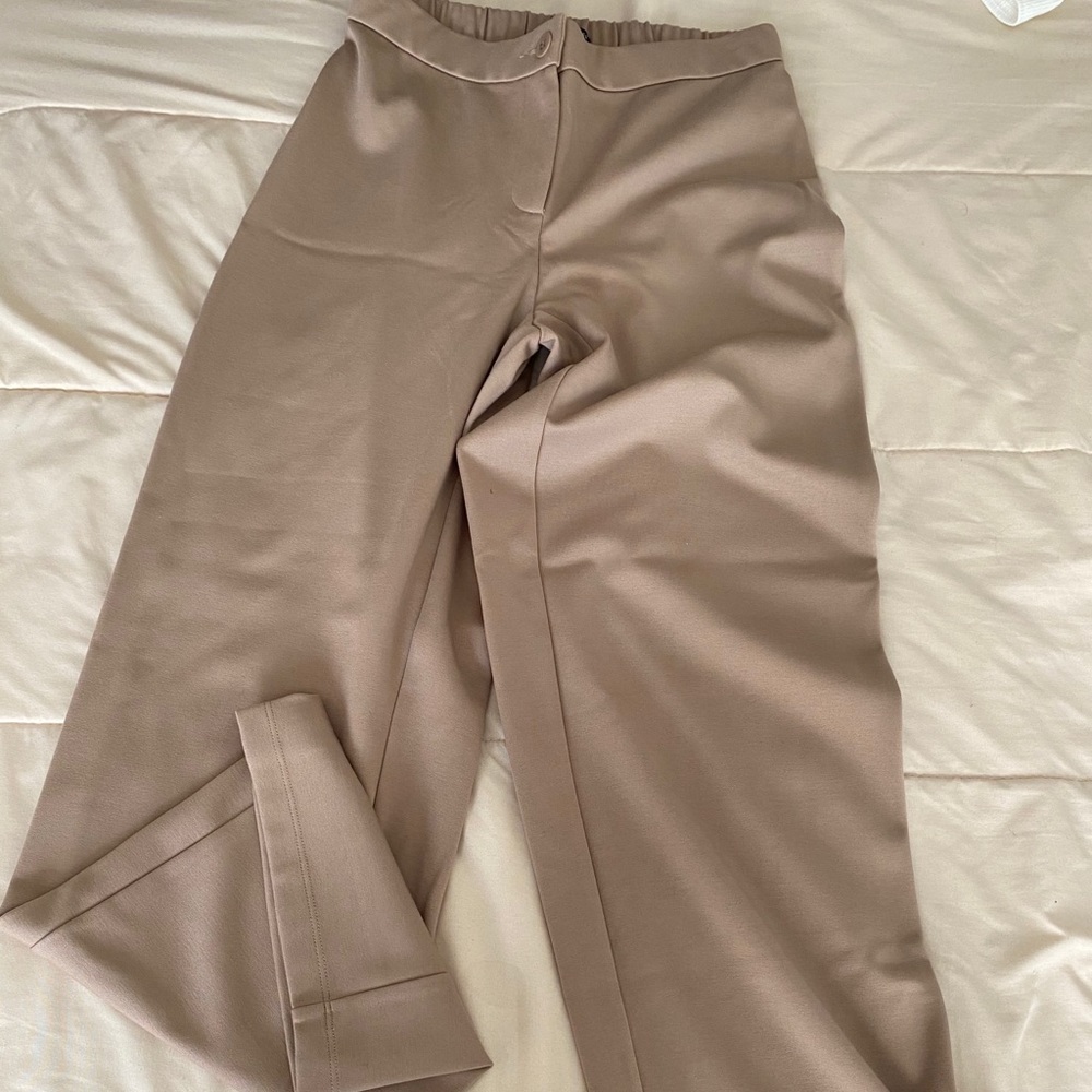 Dressing pants
